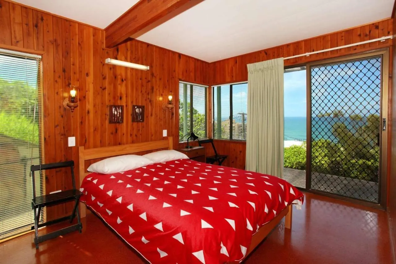 Villa 38 Pacific Terrace Coolum Beach 0*,  Australia